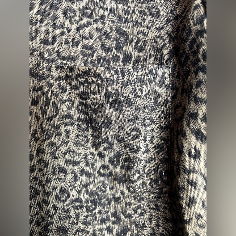 Vintage 90s Kathy Che leopard blouse button down tunic top - Picture 2 of 11